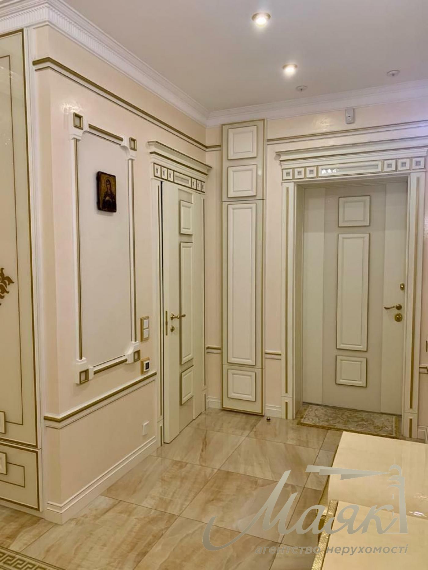 Продаж 4к квартири бульвар Лесі Українки, Печерськ