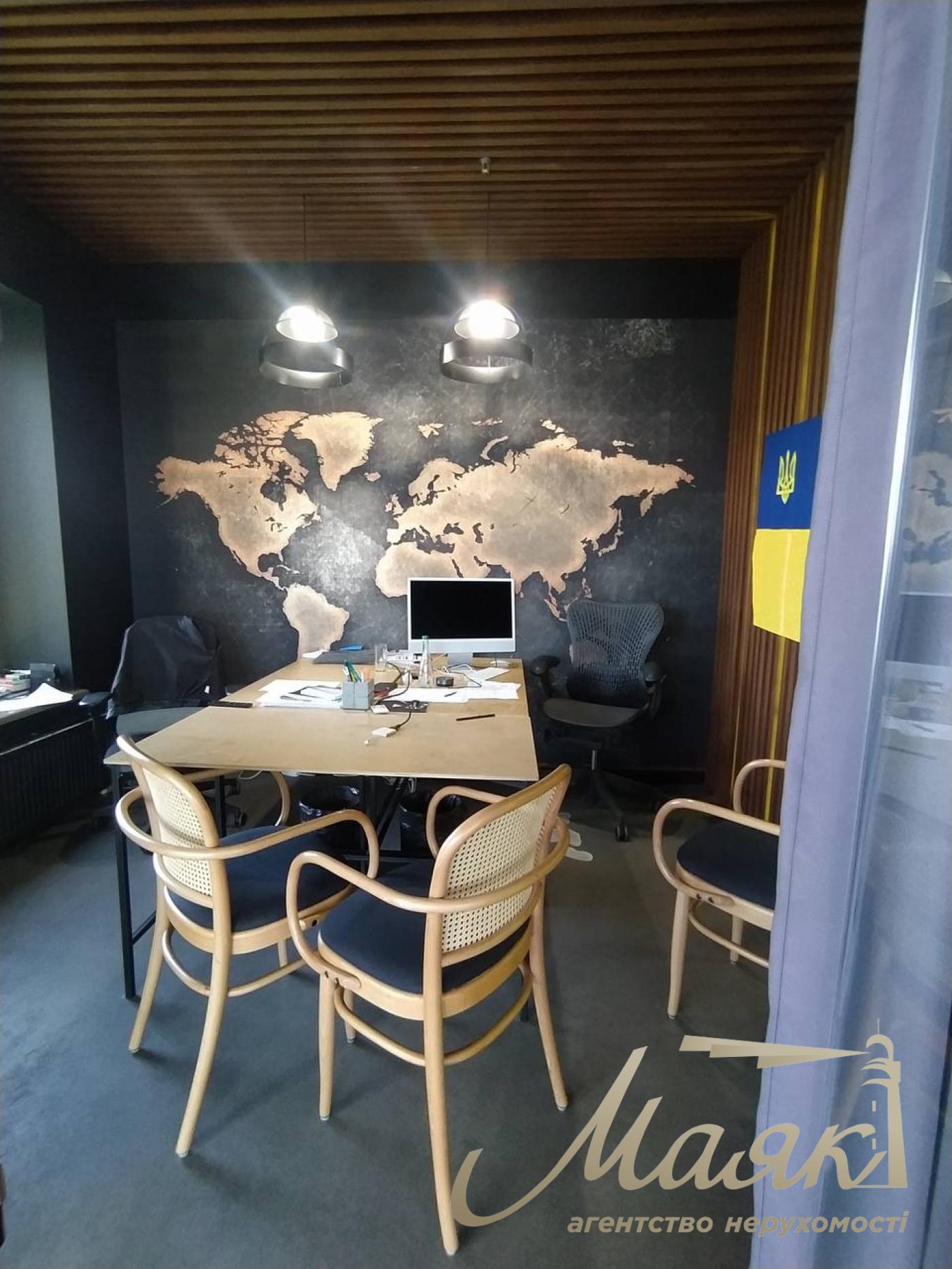 Rent duplex office 580 sq.m. in BC Leonardo on Bogdan Khmelnitsky str. 19/21