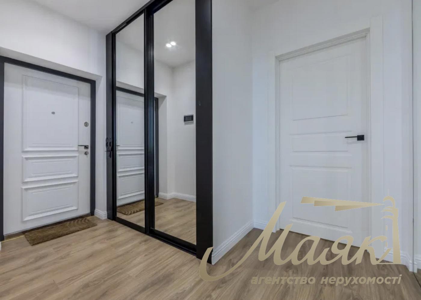 Продаж квартири 70 м² з дизайнерським ремонтом - ЖК "Новопечерська Вежа", вул. Бойчука 41Б