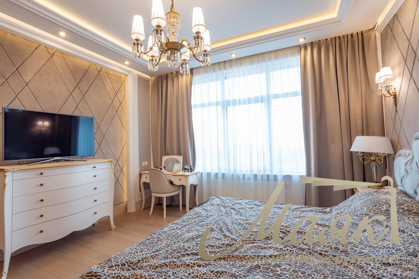 Rent 3-bedroom apartment LCD Novopecherskie Lipki, Verkhoglyada street (Dragomirov)