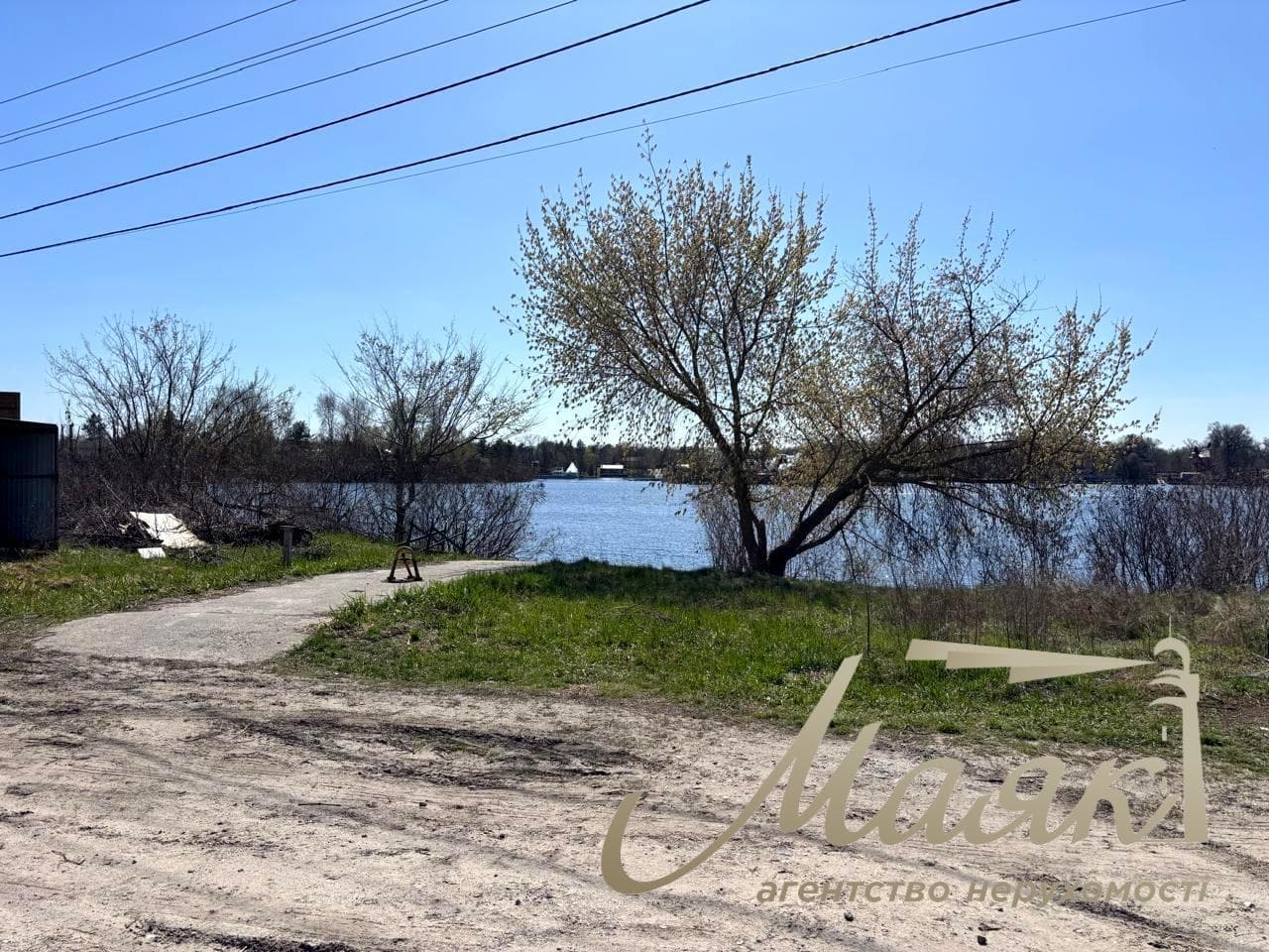Продажа дома 137м2 у воды в Голосеевском районе, Остров Водников, Островная ул., 23