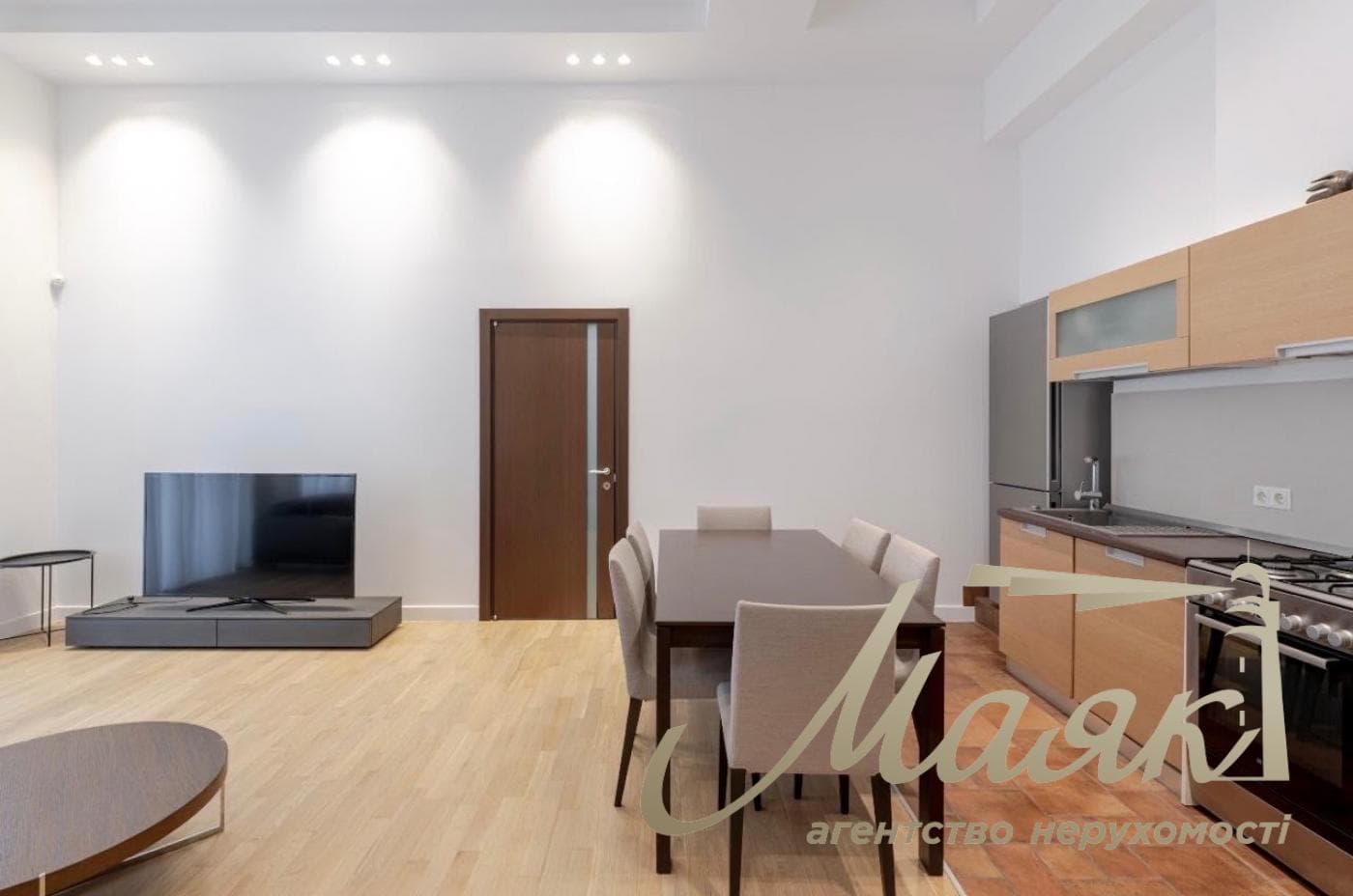 Оренда 3-кімнатної квартири площею 95 м², вулиця Антоновича, 23