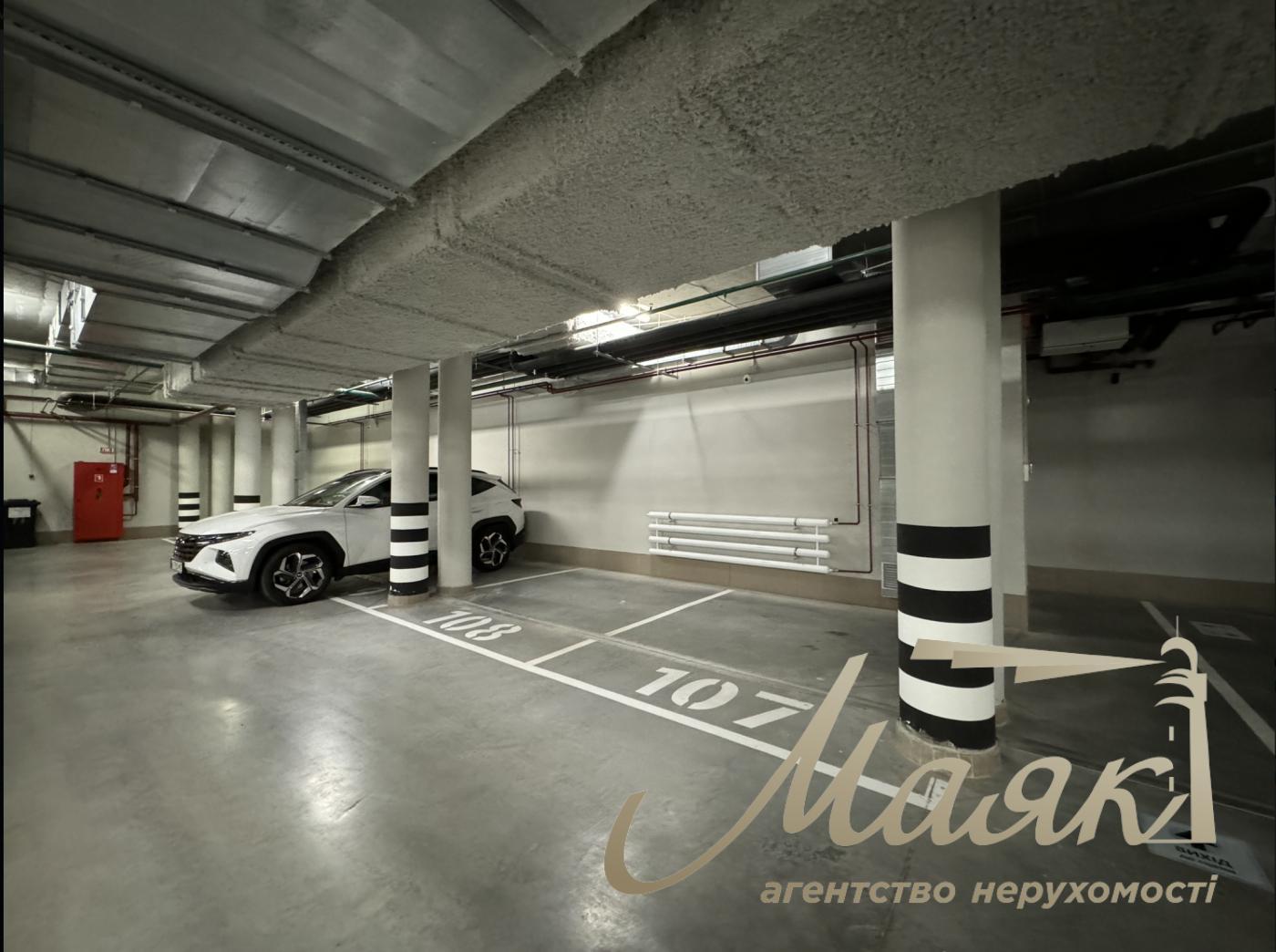 Parking for rent in the residential complex Novopecherskie Lipki, Dragomirova/Verkhoglyada st. 17B, Pechersk, Kyiv