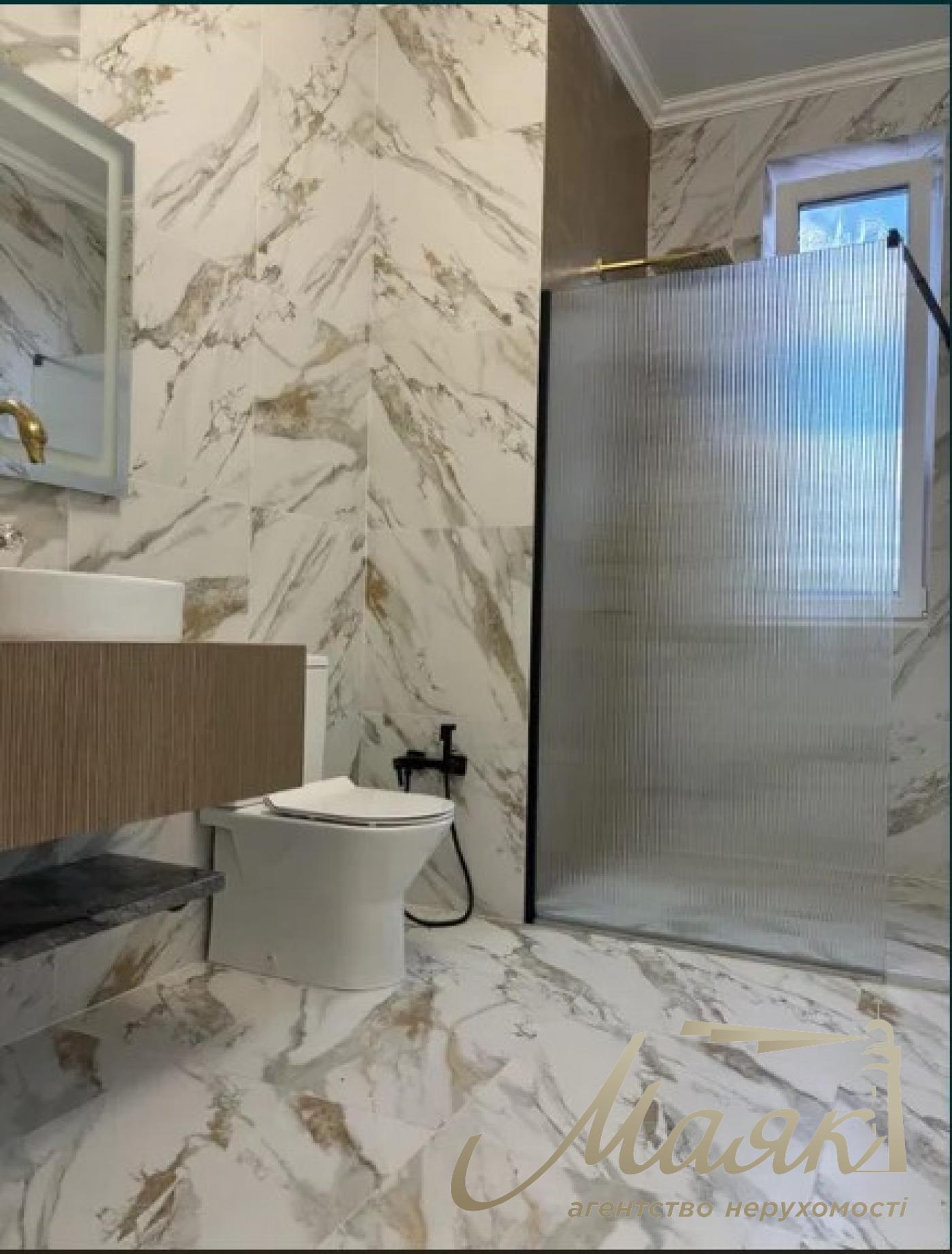 Продажа 2- х этажного дома (5 ком.), Осокорки