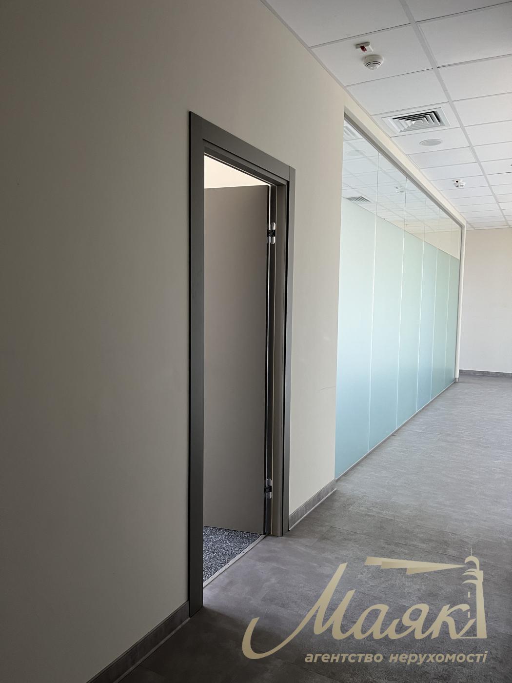 Оренда офісу в БЦ Сенатор 837м2 по вул.Князів Острозьких 32\2, Печерський район