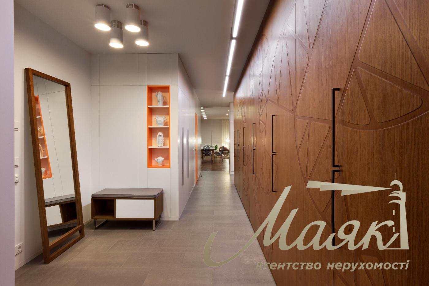 Продаж 3-кімнатної квартири ЖК Рів'єра Ріверсайд, вул. Раїси Окіпної