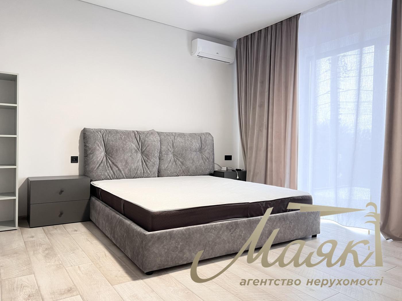 Rent 2-storey house 157m2, Goloseevsky district