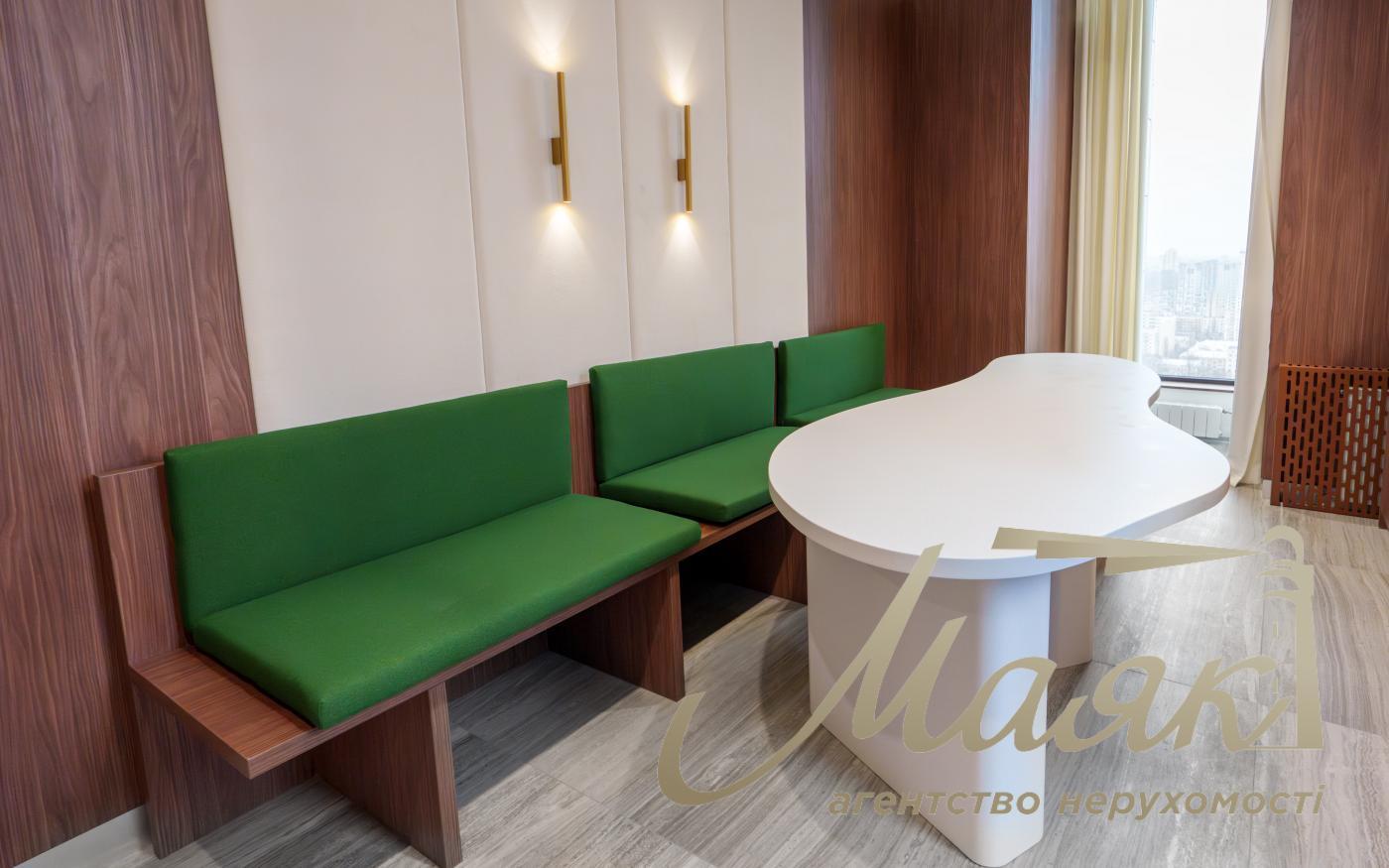 Продаж офісу з терасою ЖК Crystal Park Tower, пр. Перемоги (Берестейський)