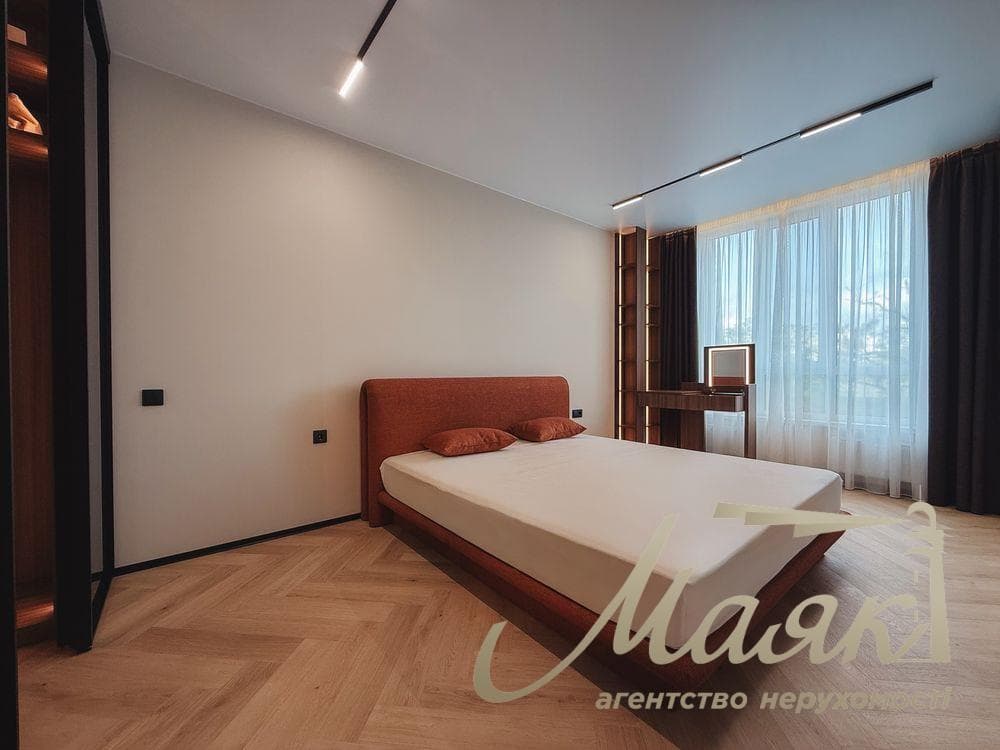 Продаж сучасної квартири площею 68 м², ЖК «Каховська», Лівобережна