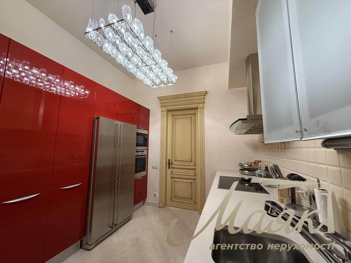 Аренда видовой 3к квартиры 245 кв. м на ул. Паторжинского 14, Центр, Шевченковский район