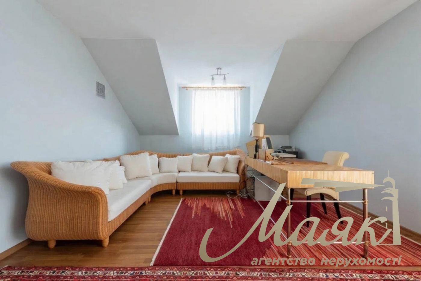 Продажа дома 480м² в Вите-Литовской, Чапаєвка, Голосеевский район, Киев