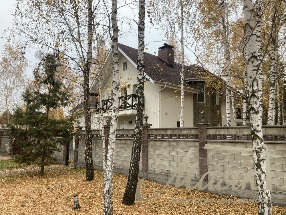 Оренда двоповерхового будинку площею 219 м² у мальовничому місці посеред лісу, Хотянівка.
