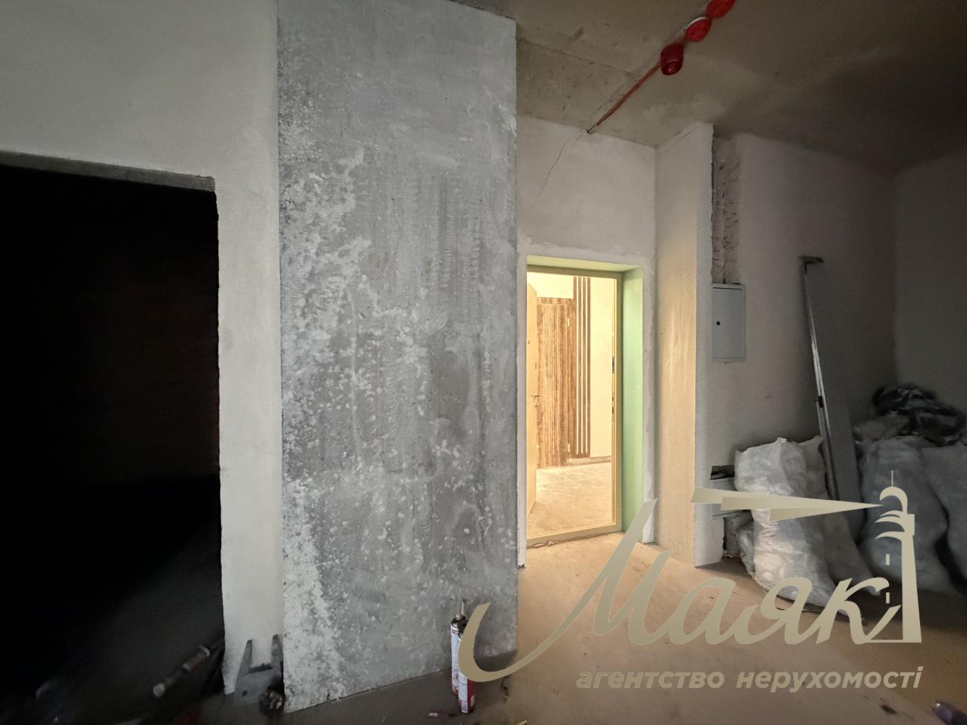 Sale of facade commerce in Residential Complex Novopechersky Lipki