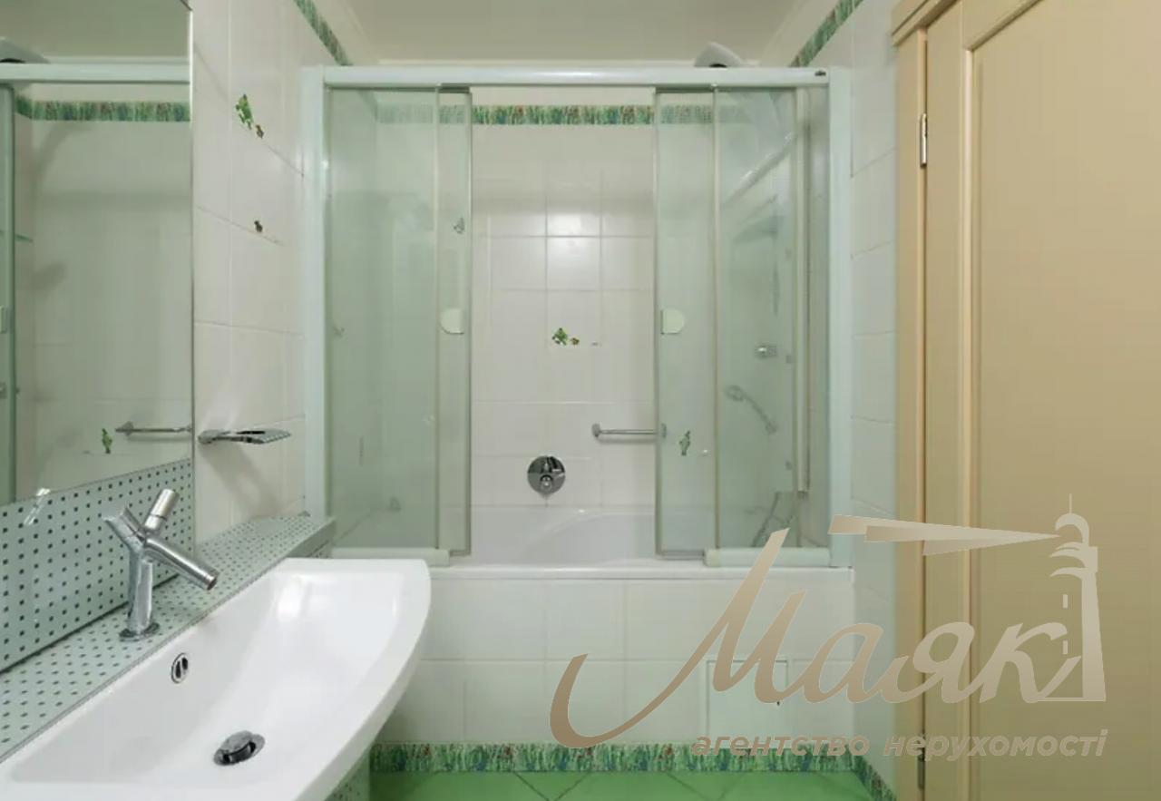 Sale of 4-room apartment Staronavodnitskaya 13 residential complex Volna