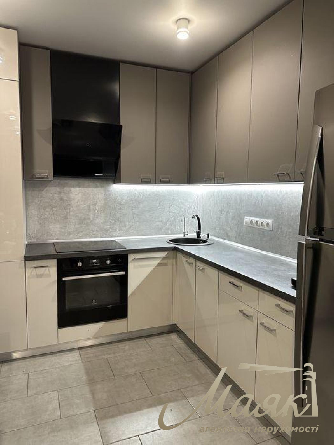 Sale of a 3-storey house 110 sq.m. Khotov village. Kievo-Syatoshinsky suburb.