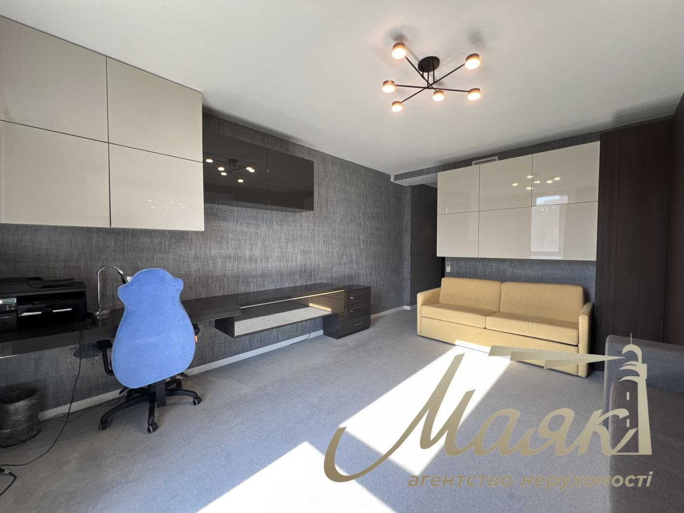 3-Bedroom Apartment for Rent in the Park Avenue Residential Complex, Holosiivskyi Avenue