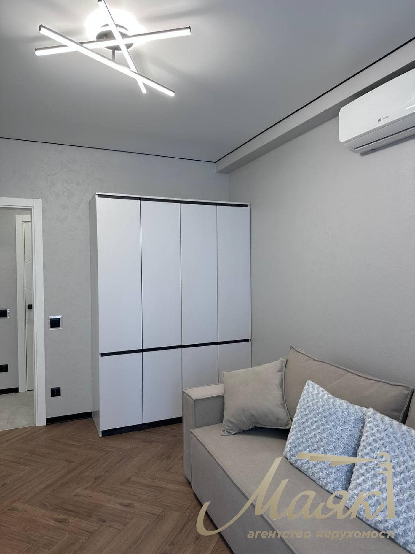 Продажа 2-комнатной квартиры в ЖК Новая Англия