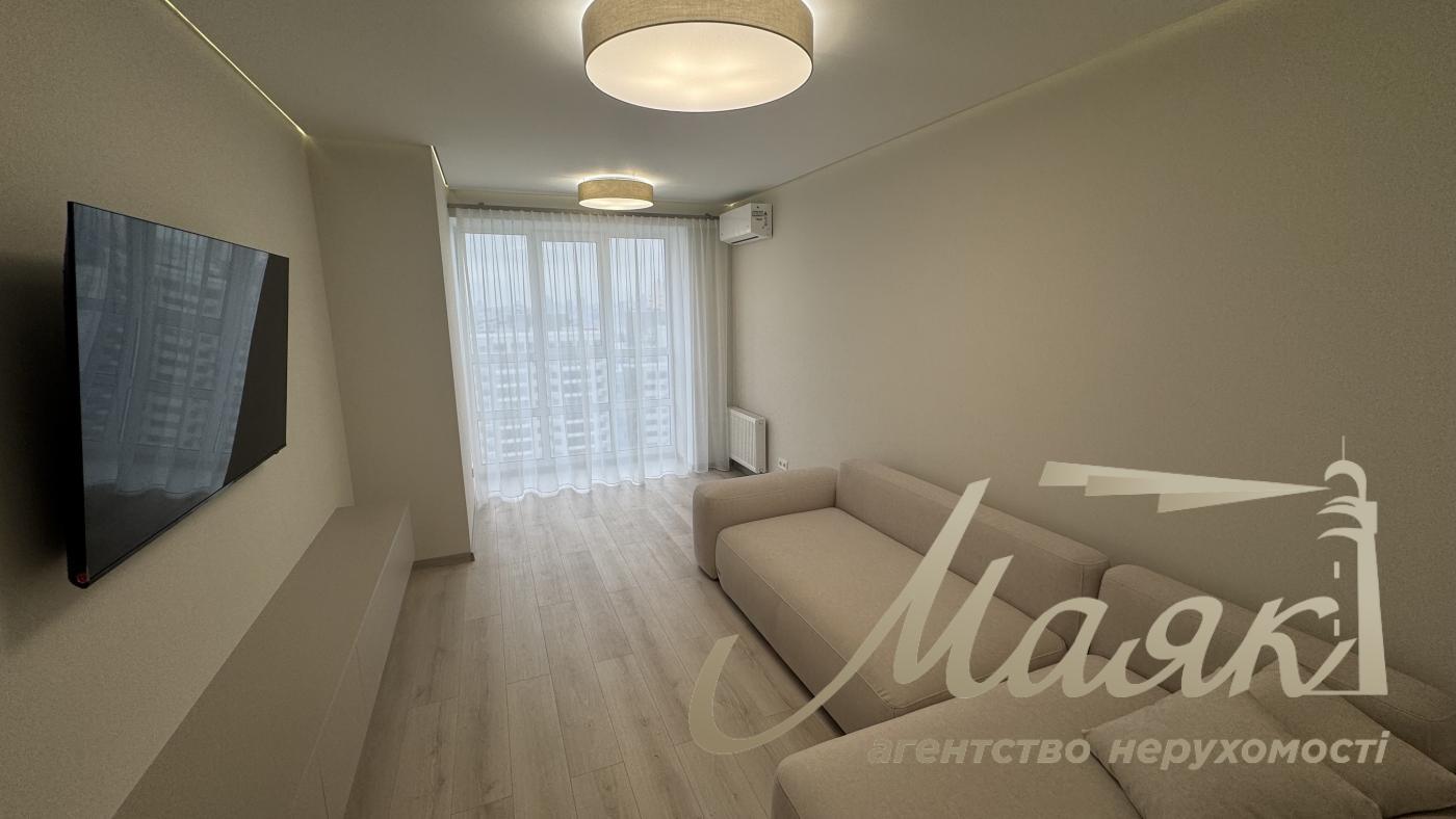 Rent 2-bedroom apartment 70 m2 in LCD Alexandria, Solomenka