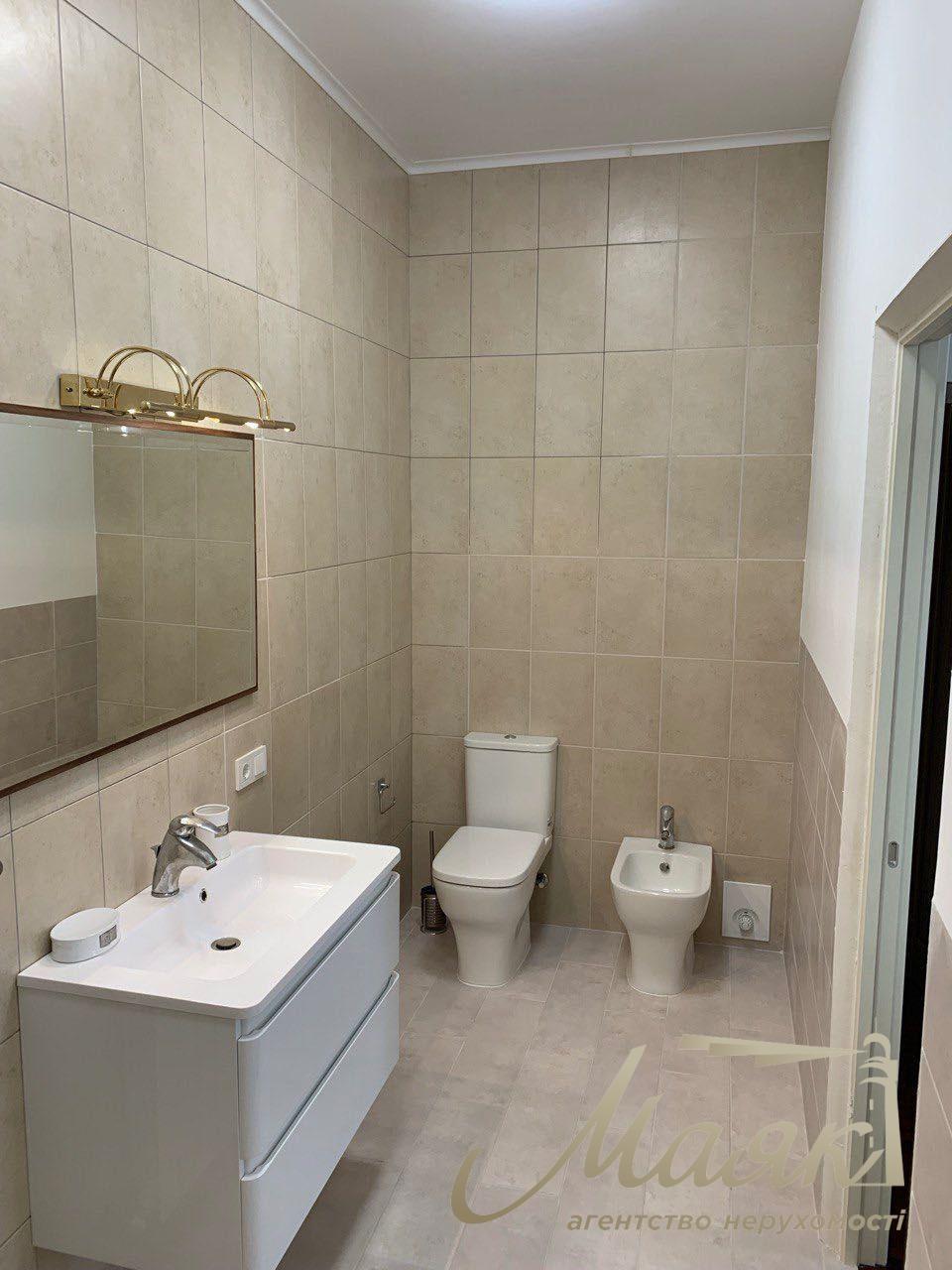 Продаж 2-х поверхового будинку 384.2м2, Лісники