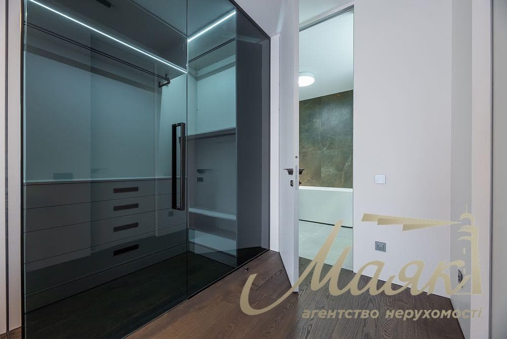 Продаж 3-кімнатної квартири в ЖК Central Park. Печерський район