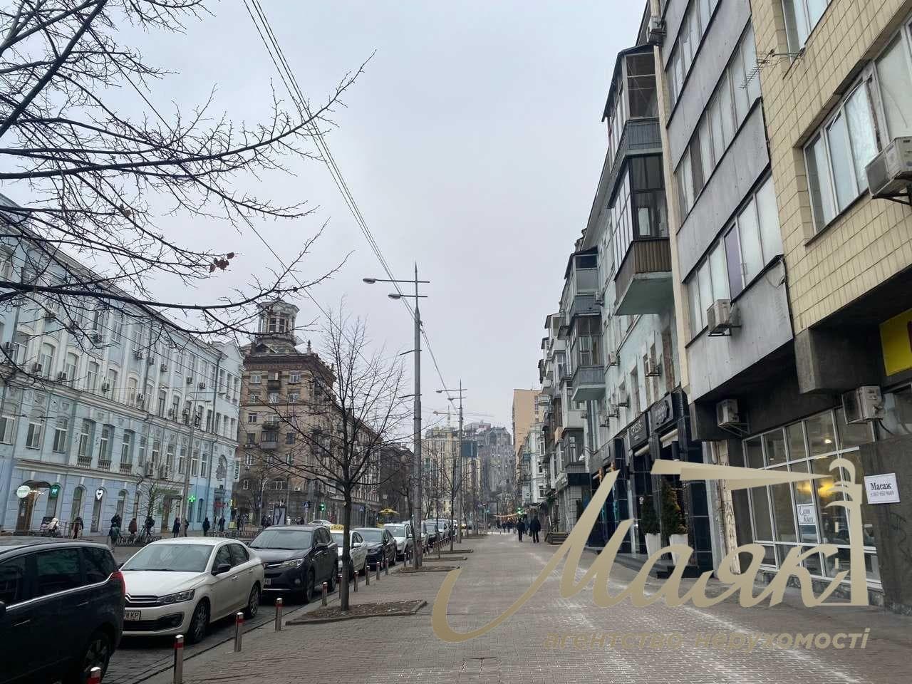 Оренда фасадного магазину (455м2) по вул. Велика Васильківська 94, Центр, Голосіївський район
