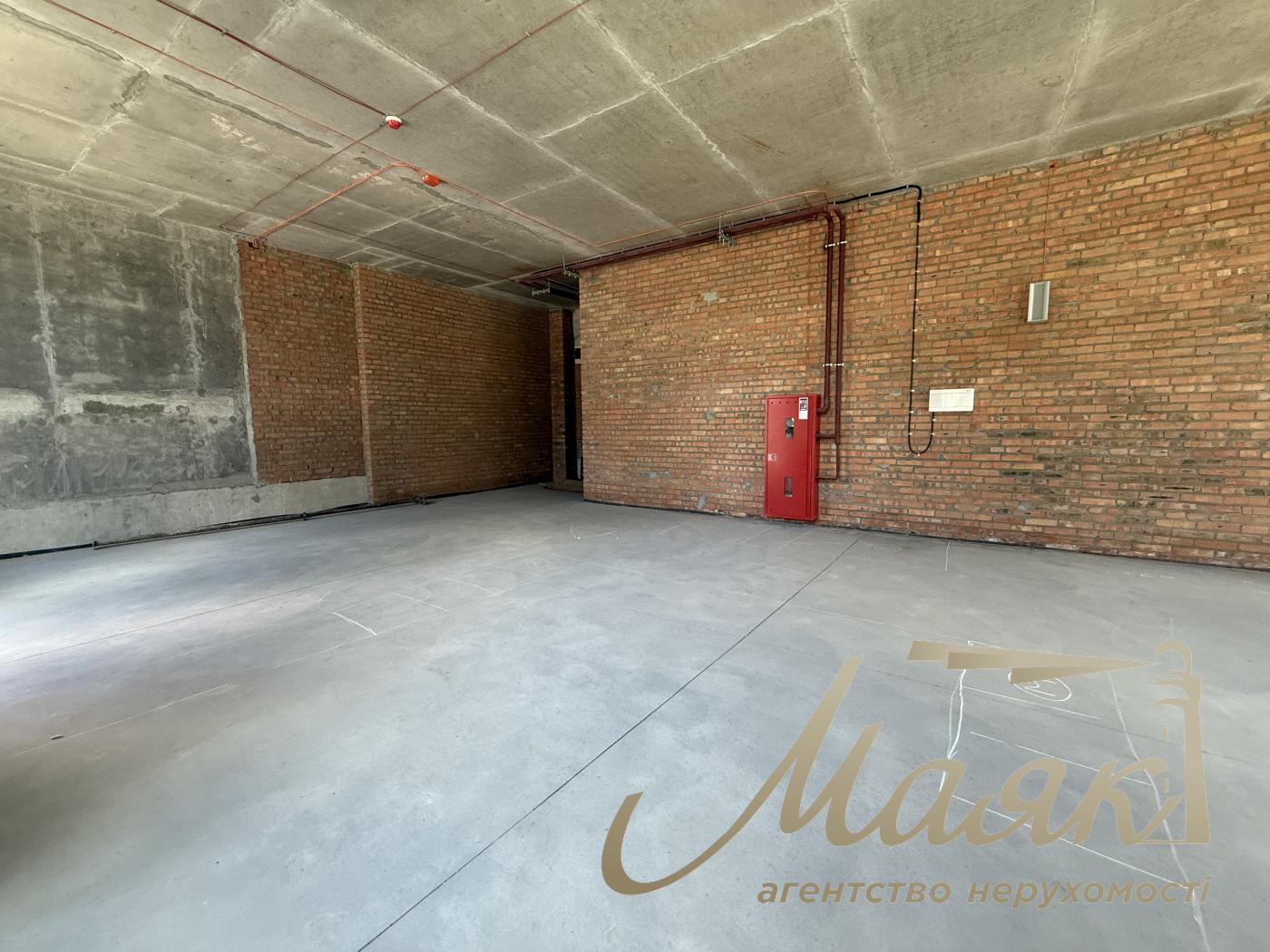 Оренда фасадного 110м2 приміщення ЖК Трініті вул. Тютюнника, 39/2