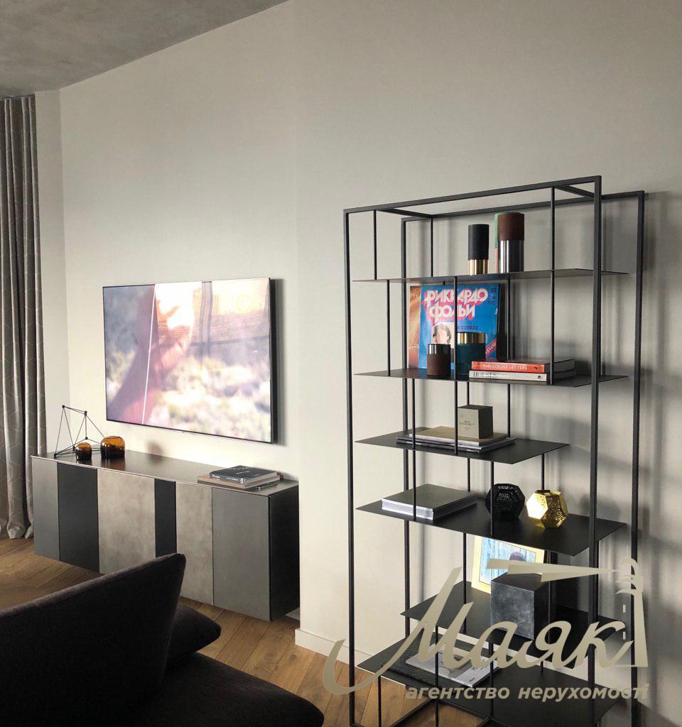 Sale of 4-room apartment in residential complex "Novopecherskie Lipki" st. Dragomirova 20.