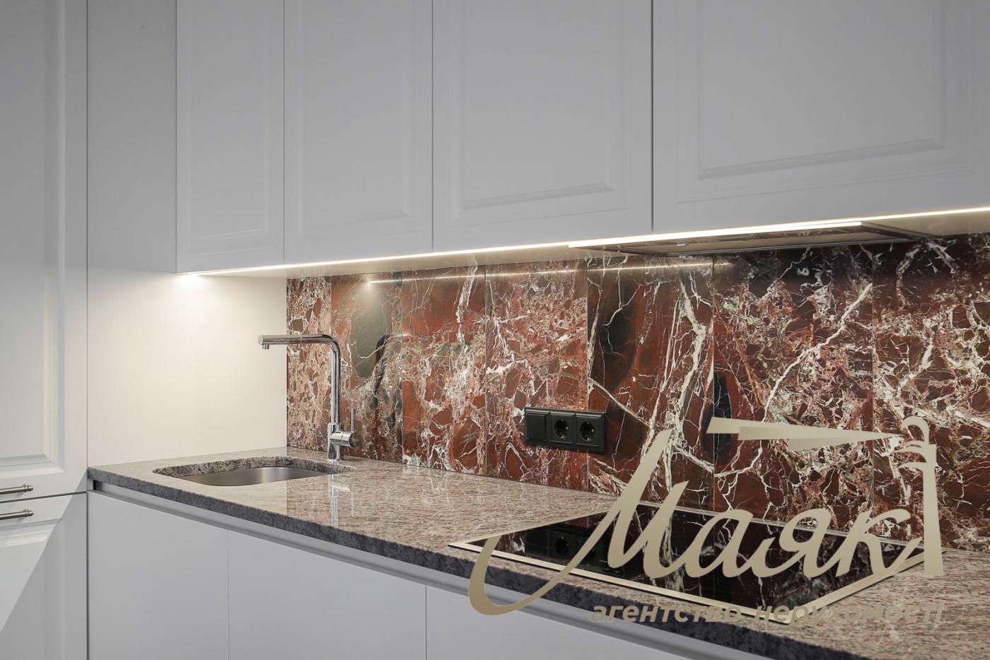 Продаж 3к квартири в ЖК Новопечерські Липки