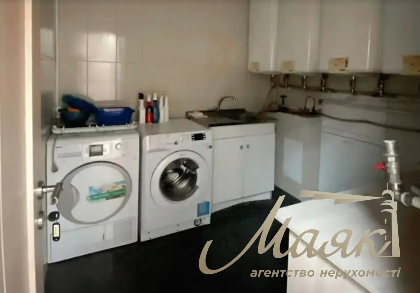 Аренда помещения 373 м2  Печерск  ул. Ольгинская, 6