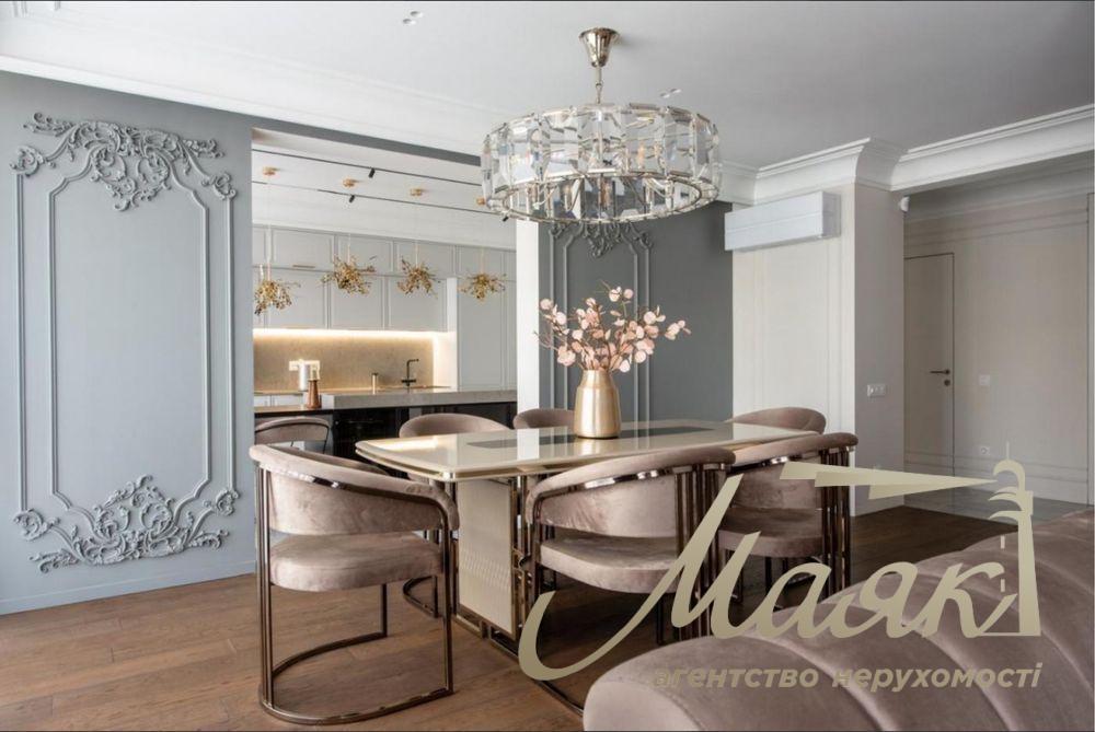 Продаж просторої 5-кімнатної квартири в ЖК "Французький квартал 2" , вул. Джонна Макейна, Печерський район.