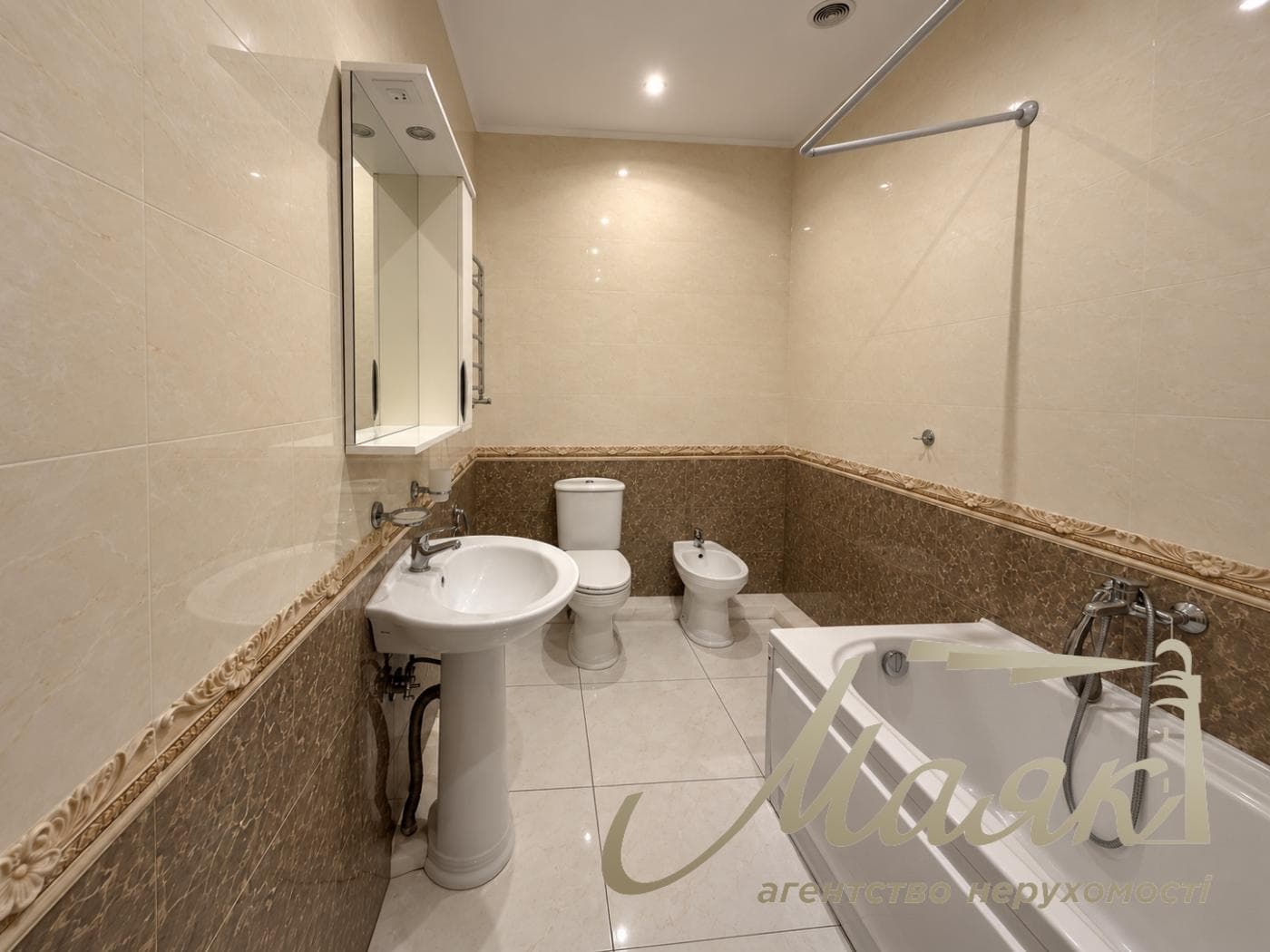Продаж квартири площею 159 м² у клубному будинку Botanic House на вул. Болсуновській, Печерськ
