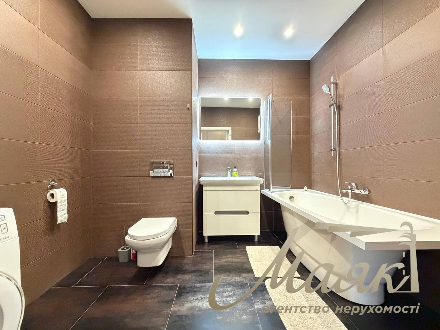 Оренда 2-кімнатної квартири в ЖК «Бульвар Фонтанів», 60 м², Печерський район, Київ