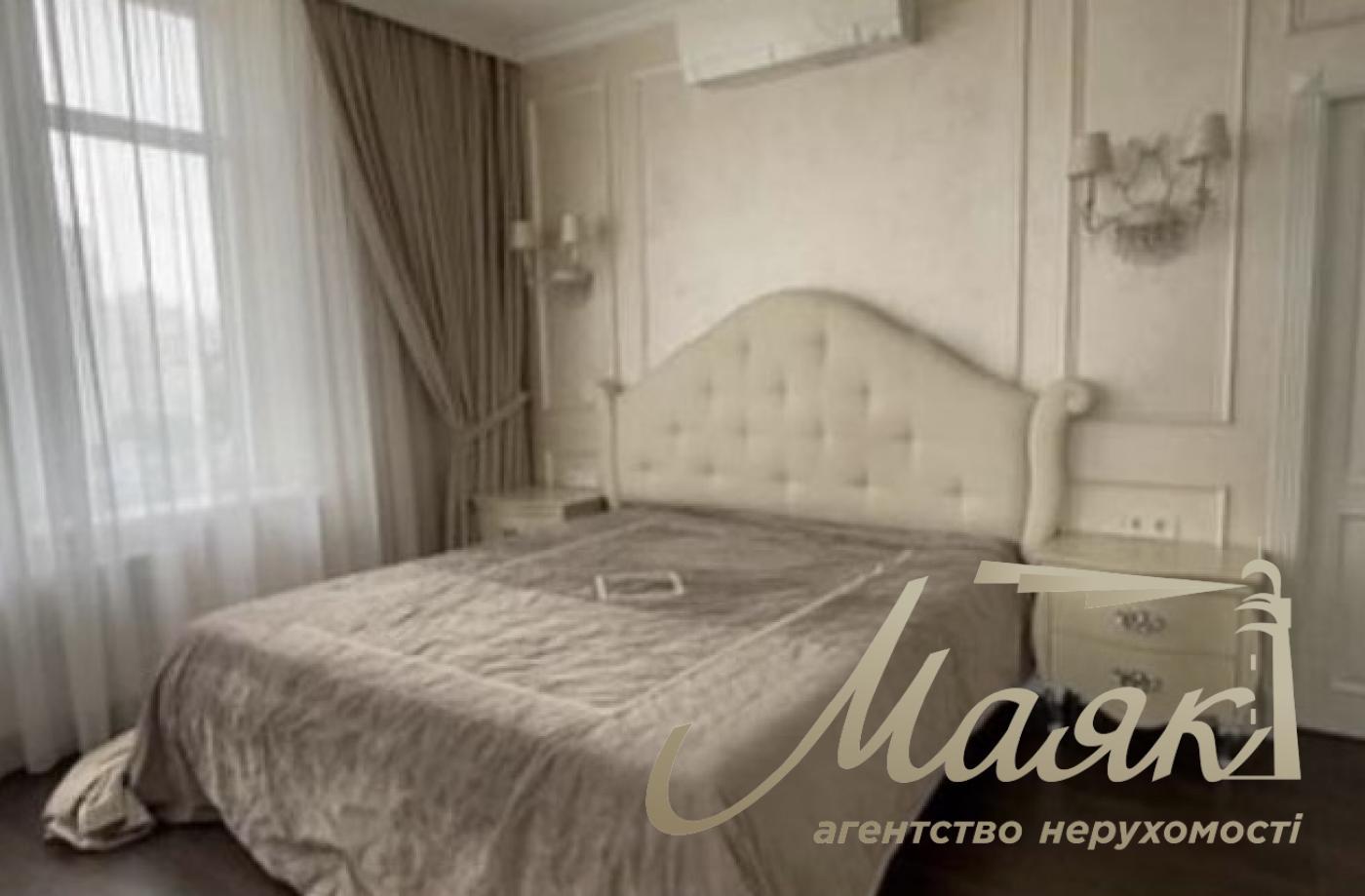 Rent 3-bedroom apartment in LCD Novopecherskie Lipki, Dragomirova/Andriy Verkhoglyada 9, Pechersk, Kyiv