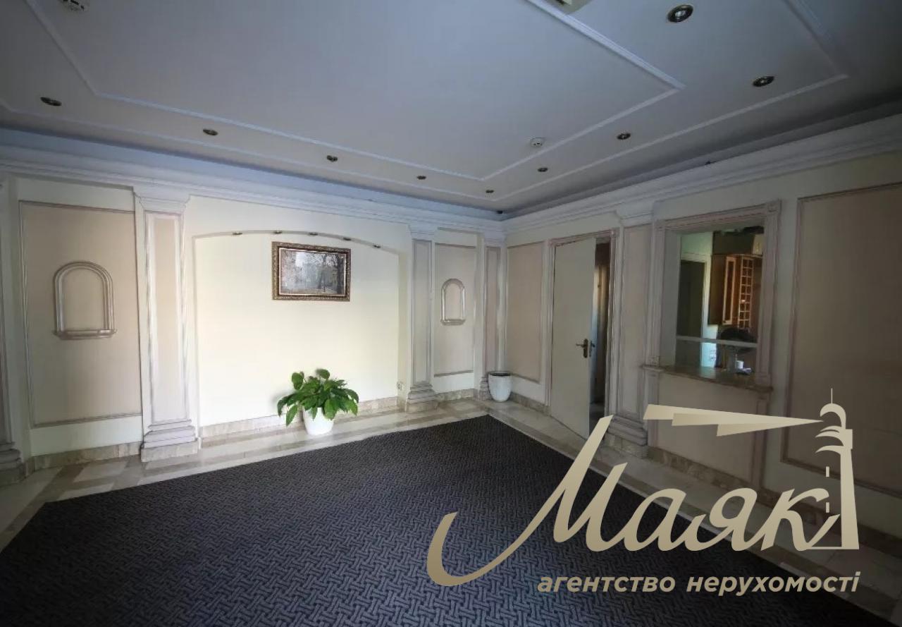 Продається VIP-офіс в Урядовому кварталі Києва на вул. Шовковичній! Липки. Печерськ