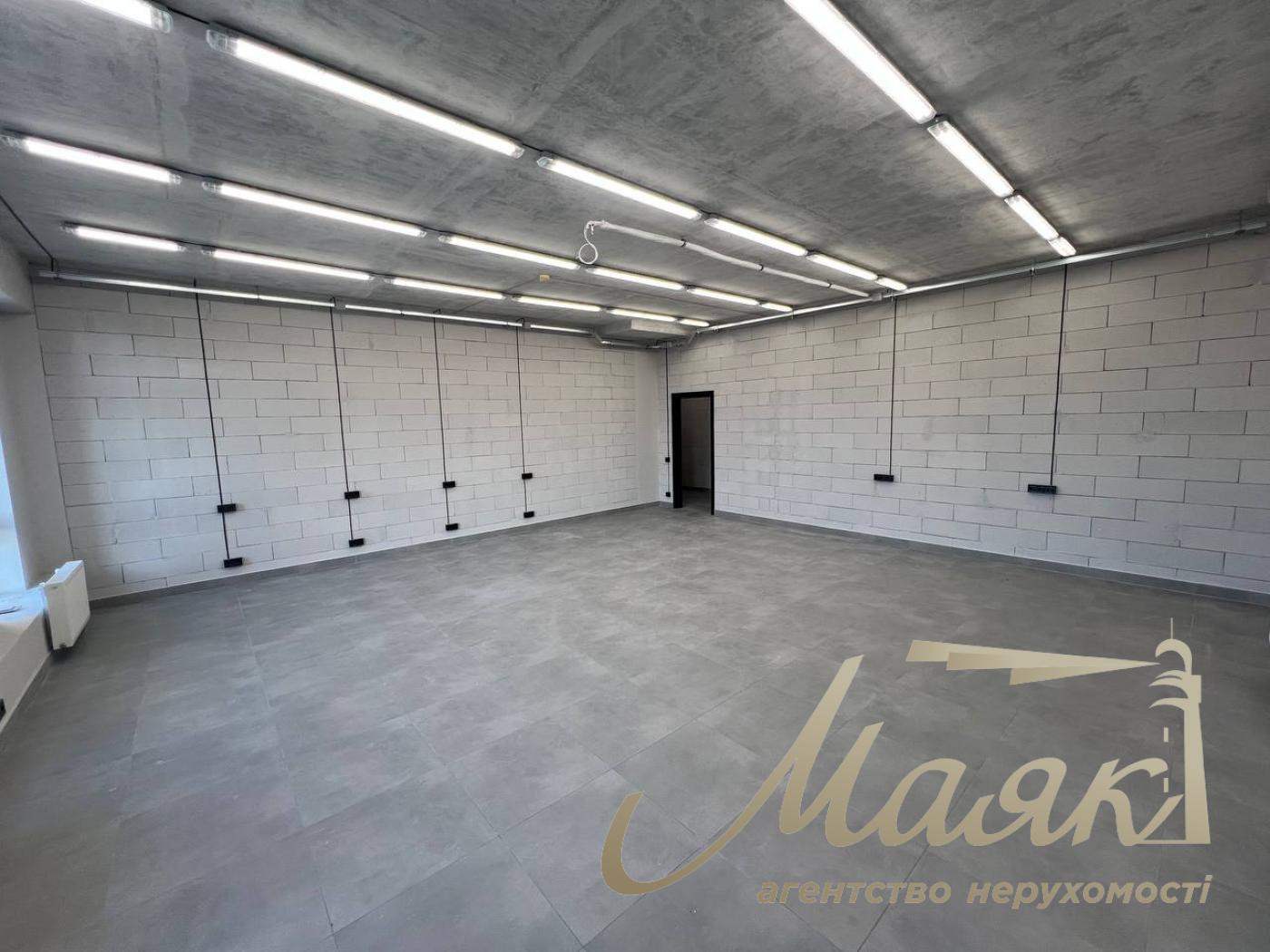 Оренда офісу 375м2 в БЦ Графіт, вул.Степана Бандері, Оболонський район.