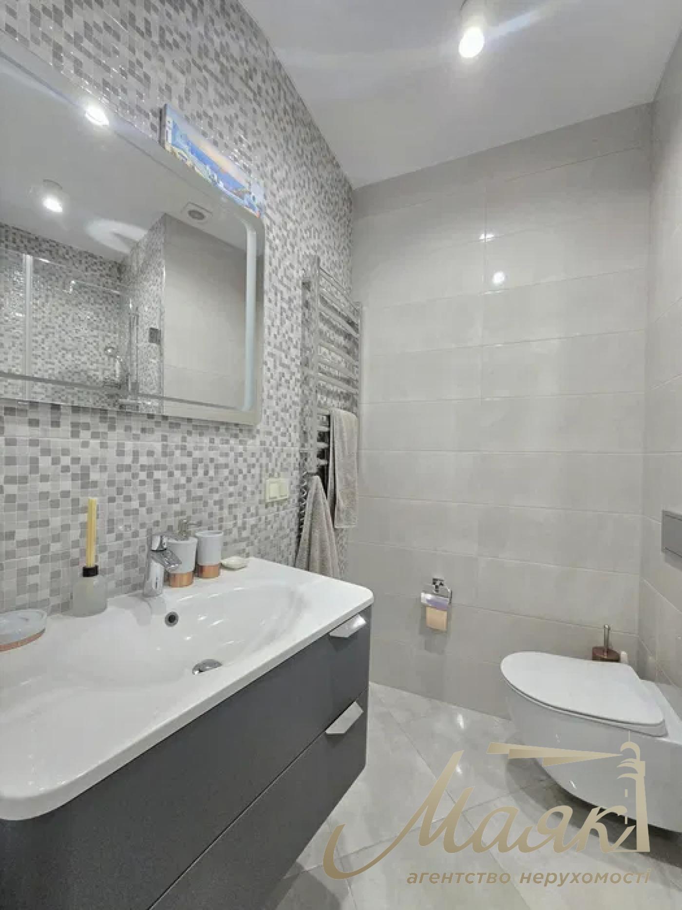 Продаж 4-кімнатної квартири ЖК Busov Hill, вул. Бусловська