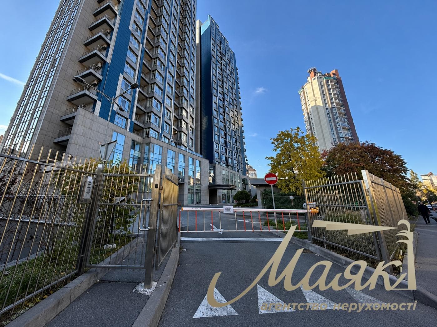 Продаж фасадного комерційного приміщення площею 57,7 м² з ремонтом у ЖК Central Park, Печерськ, Київ