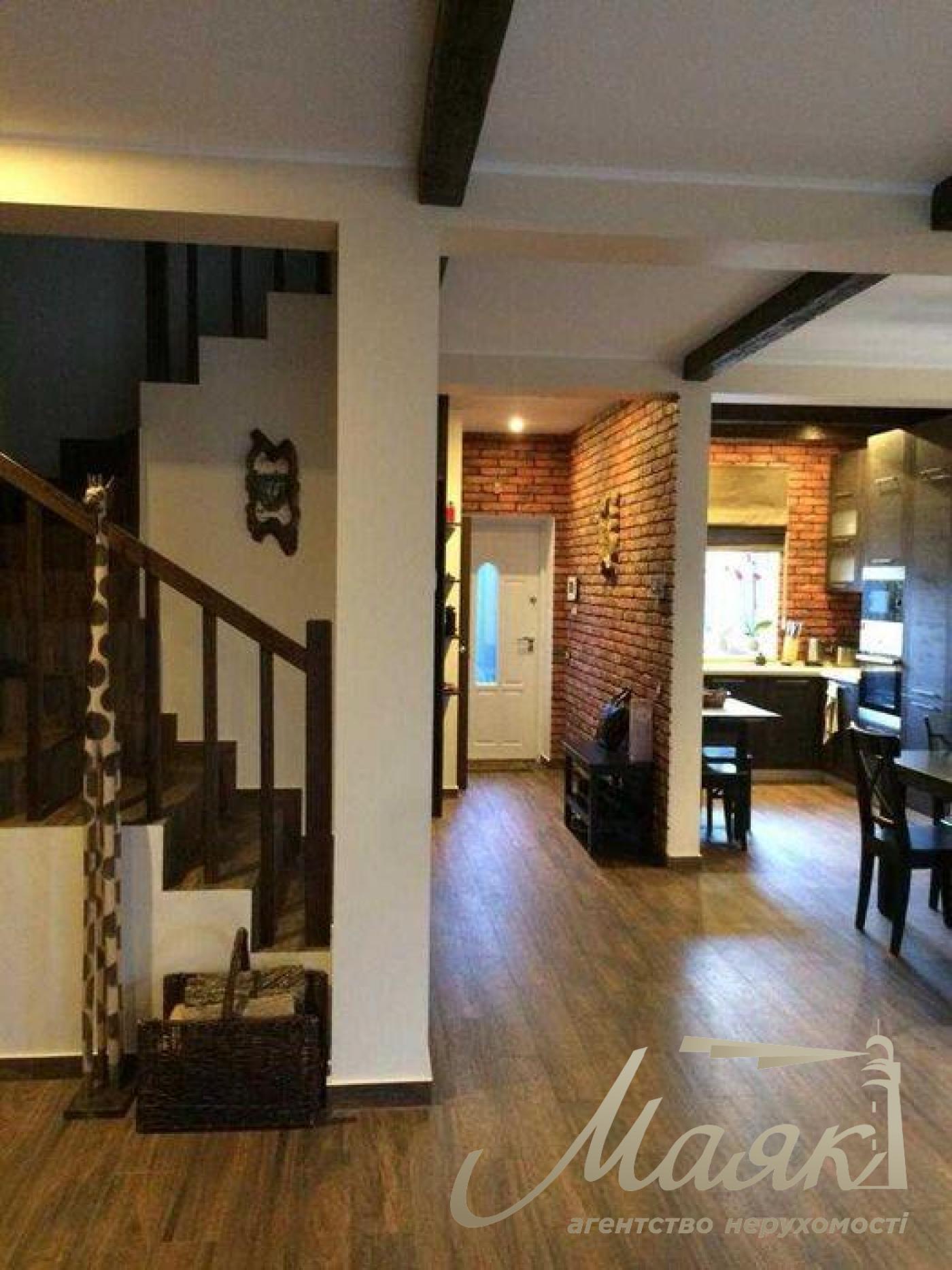 Sale of 2-storey house. Area - 105 sq.m. s. Svyatopetrovskoye. Suburb of Kyiv.