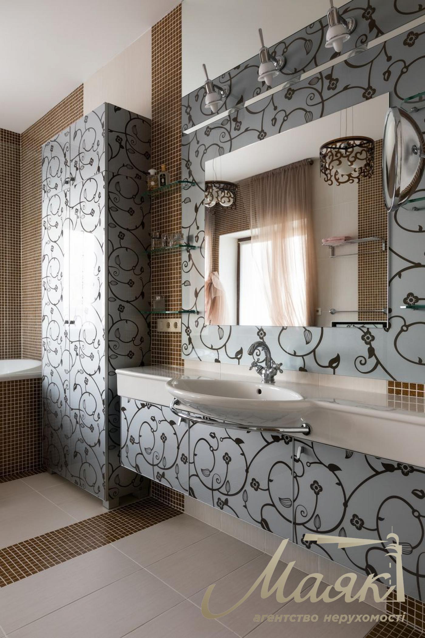 Продається резиденція в котеджному містечку "Конча - Заспа Озерна"