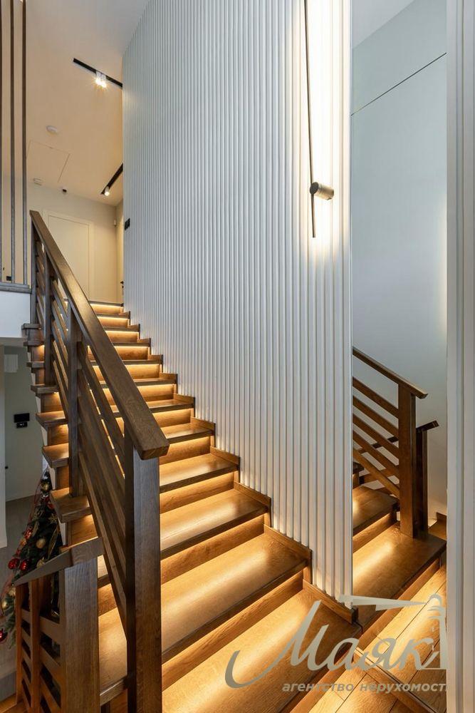 Продаж преміального будинку 210м2 в с. Хотів, поруч Київ, Святошинський район