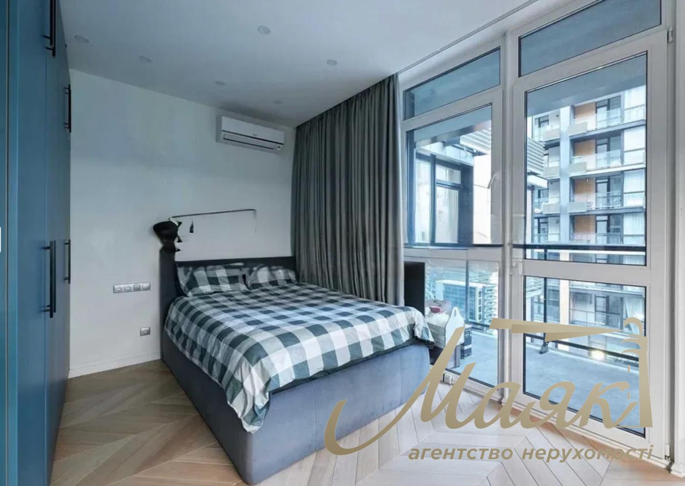 Продажа 3х-комнатной квартиры в центре Киева — ЖК «Французский квартал 2», 83 м², дизайнерский ремонт, Печерский район, Киев.