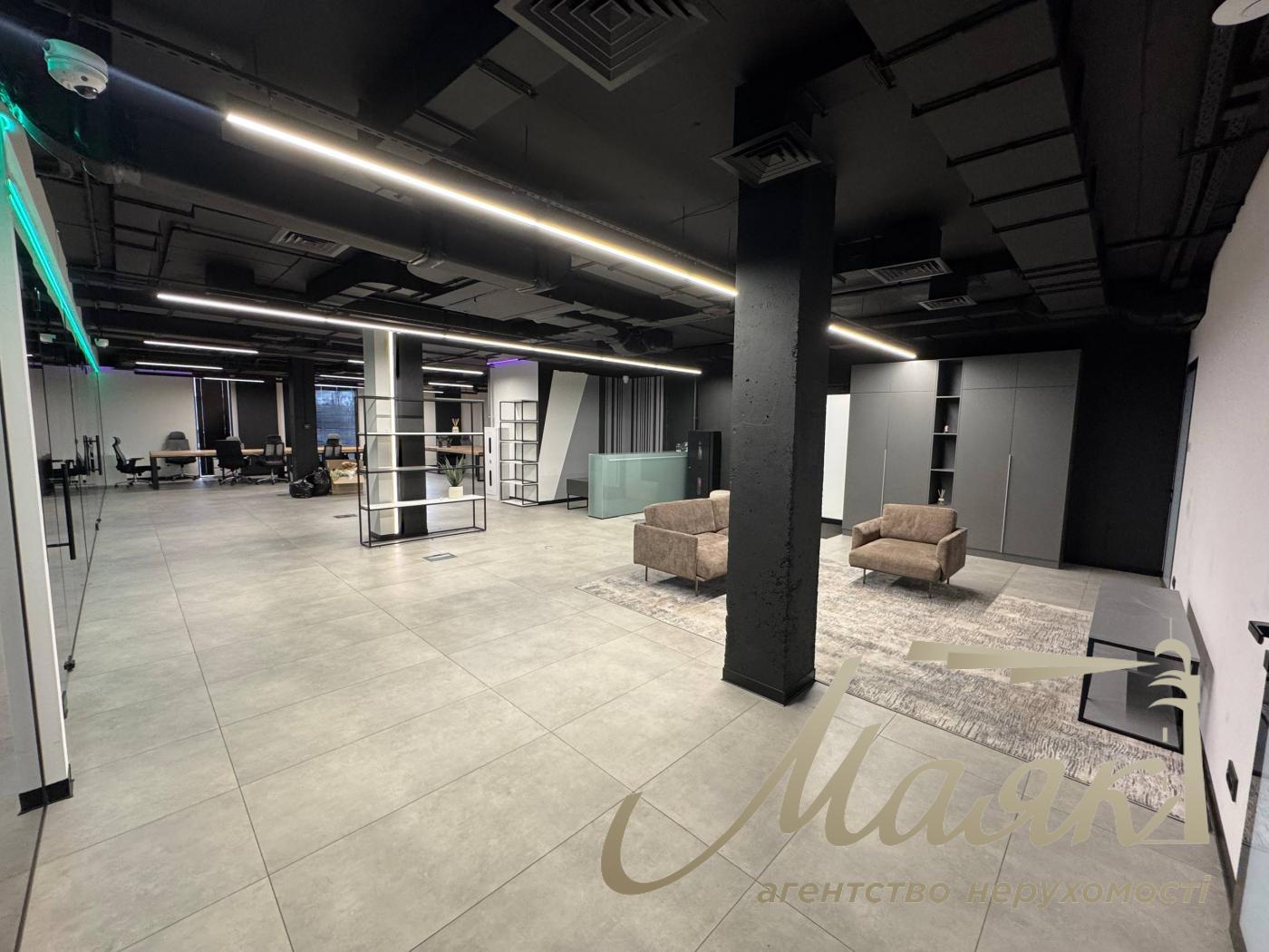 Оренда офісу 418м2 у БЦ класу А, вул.Красилівська, Голосіївський район.