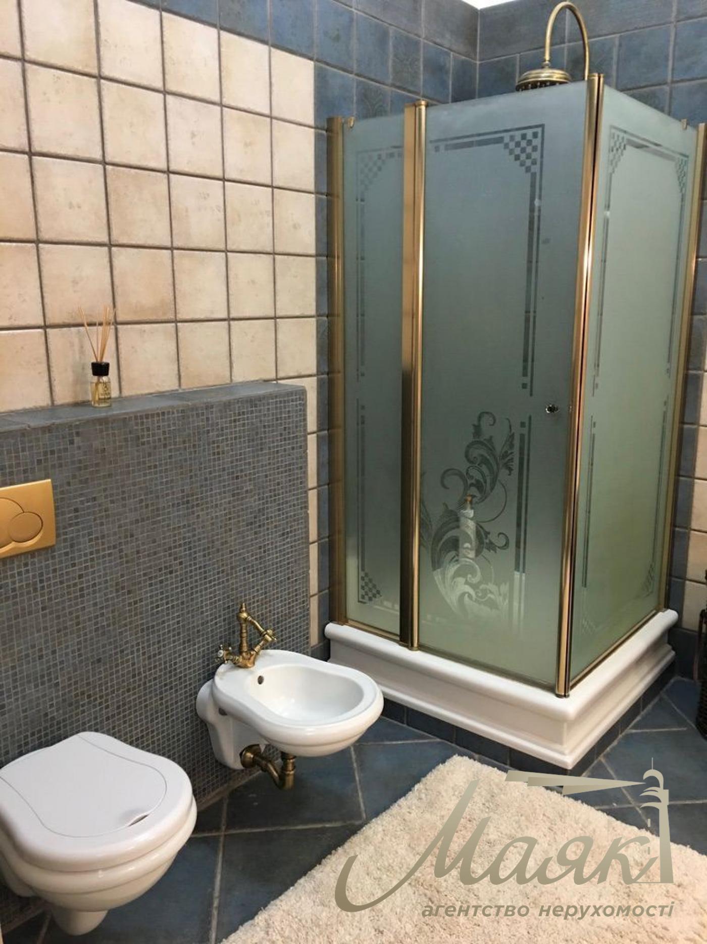 House for sale 1000 m2 Gostomel