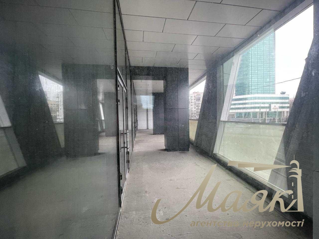 Продажа помещения 812 м² в ЖК «Manhattan City» просп. Берестейский, 11Б