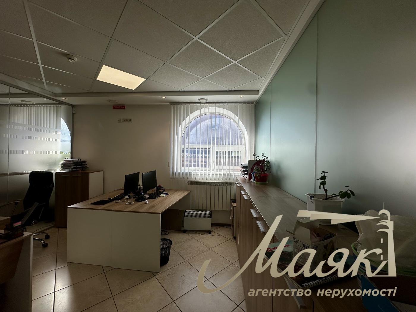 Rent a front building (656m2) on 7.5 hectares, Sadovaya street, with. Sofievskaya Borschagovka