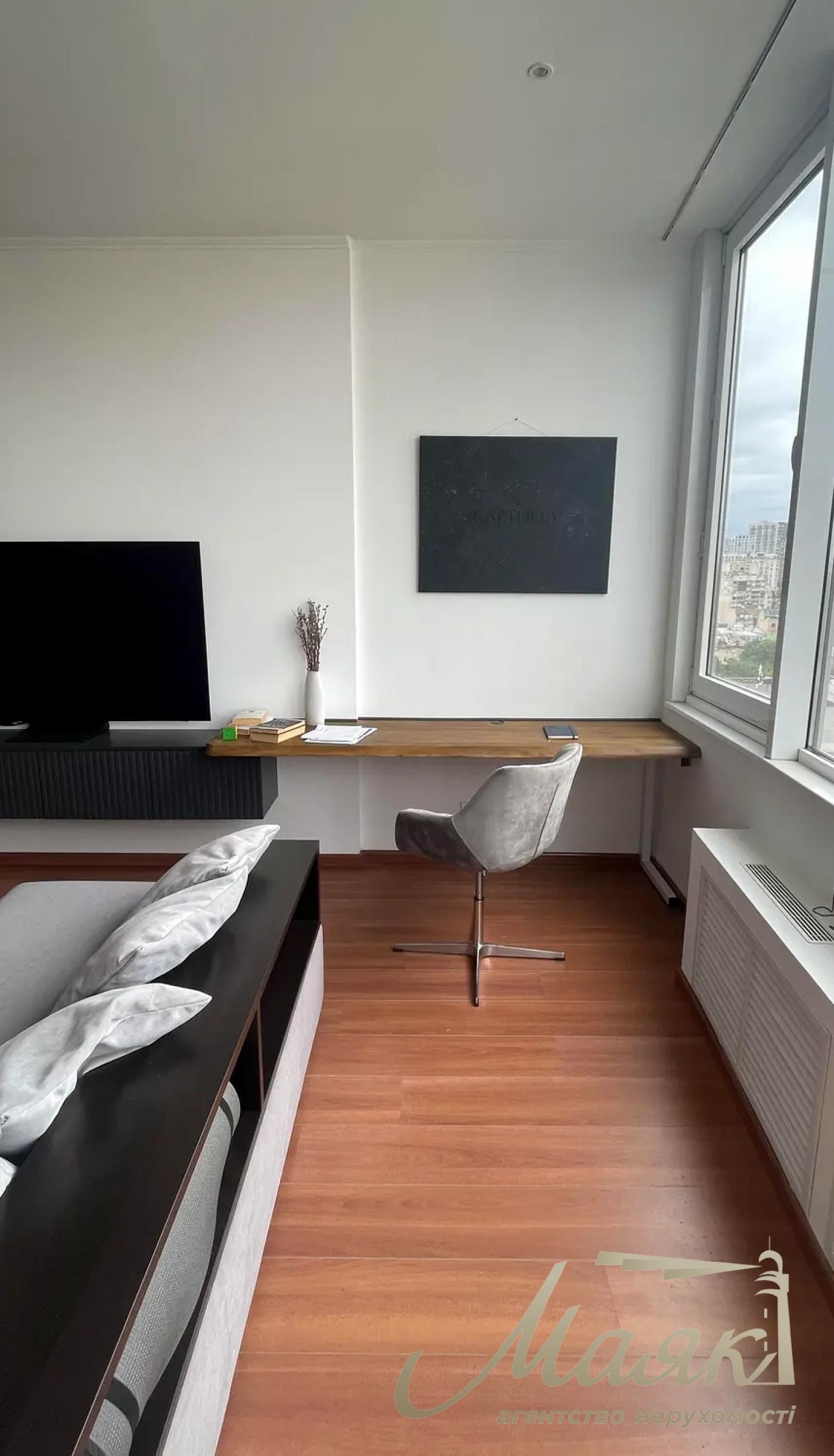 Оренда 1к квартири - студії 64 м² , бул. Тараса Шевченка, Центр