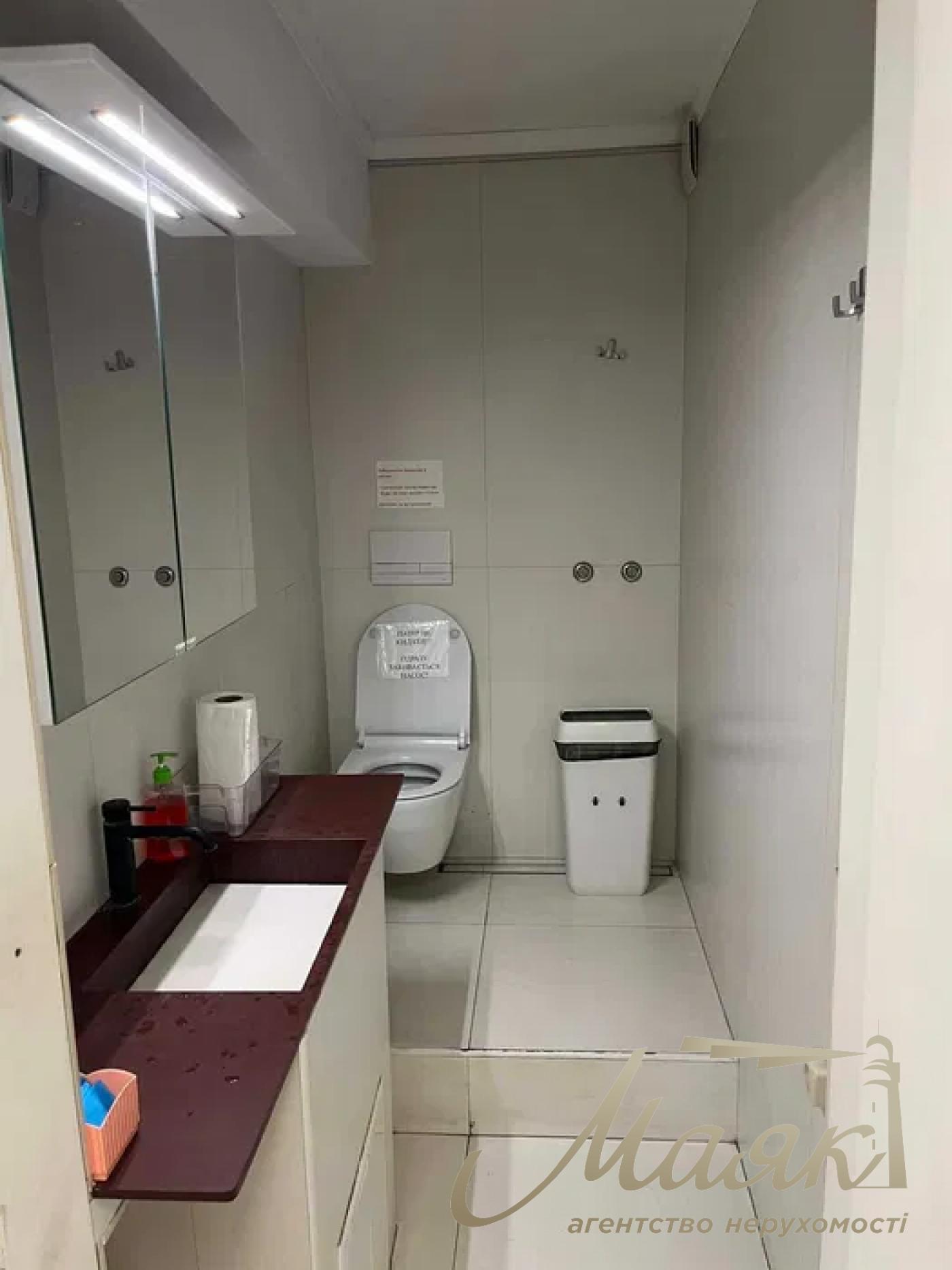 Оренда фасадного приміщення 158 м.кв. вул. Павлівська, Шевченківський р-н