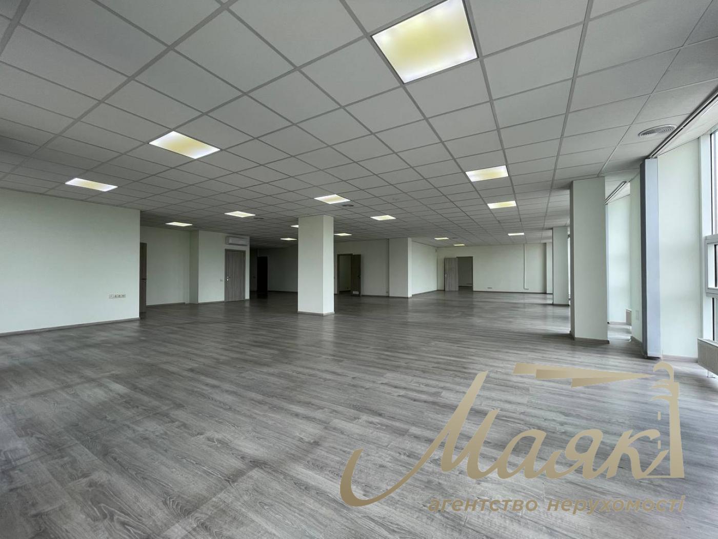 Office for rent 540 sq.m Business Center Star Center Solomenskyi district, Lobanovskyi Avenue