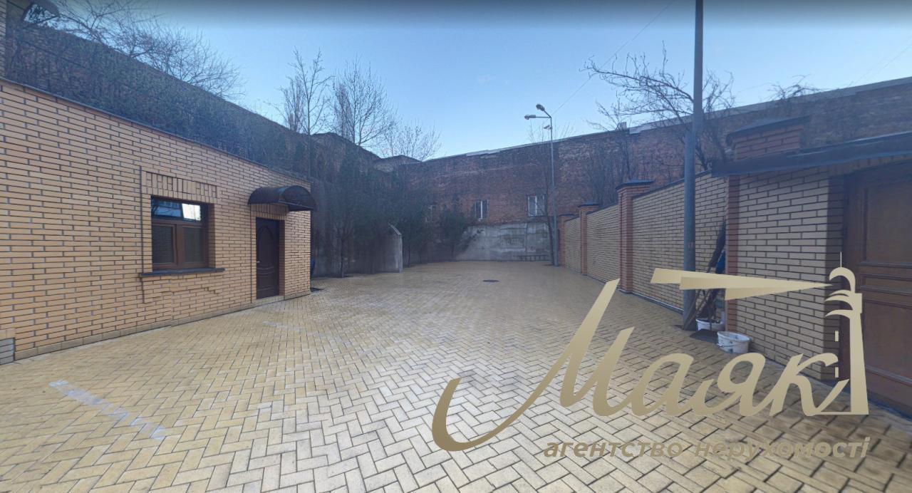 Respectable office building for sale! Zhylianska street. Center. Kyiv