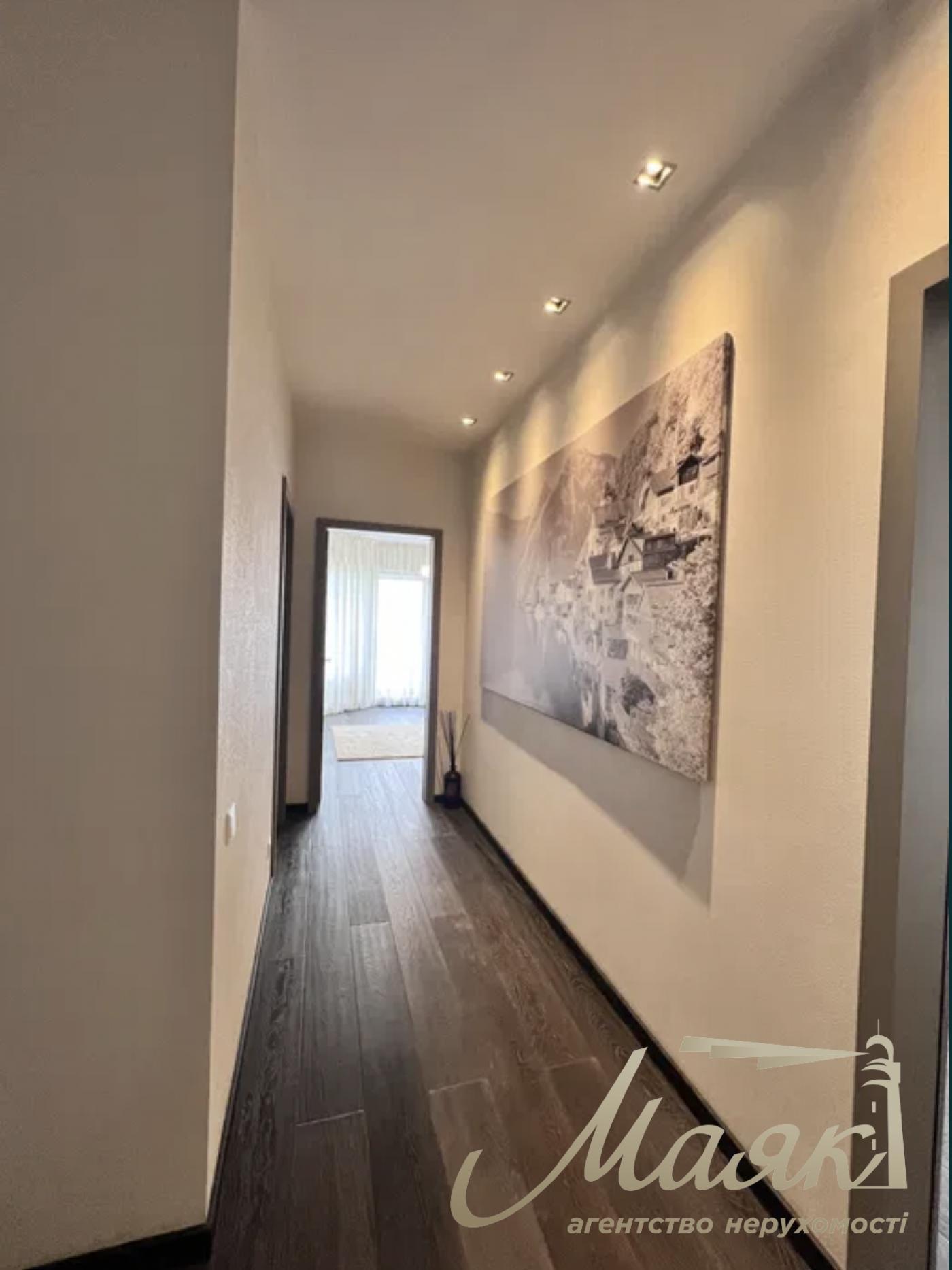 Оренда сучасного будинку Козин, Конча Заспа, з басейном